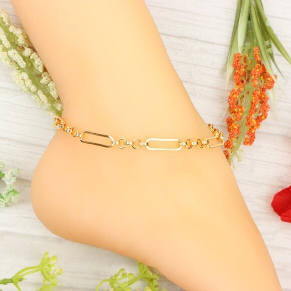 "Handmade Anklet – Elegant & Delicate Jewelry for Women | UNVRC1532 - Picture 2 of 10